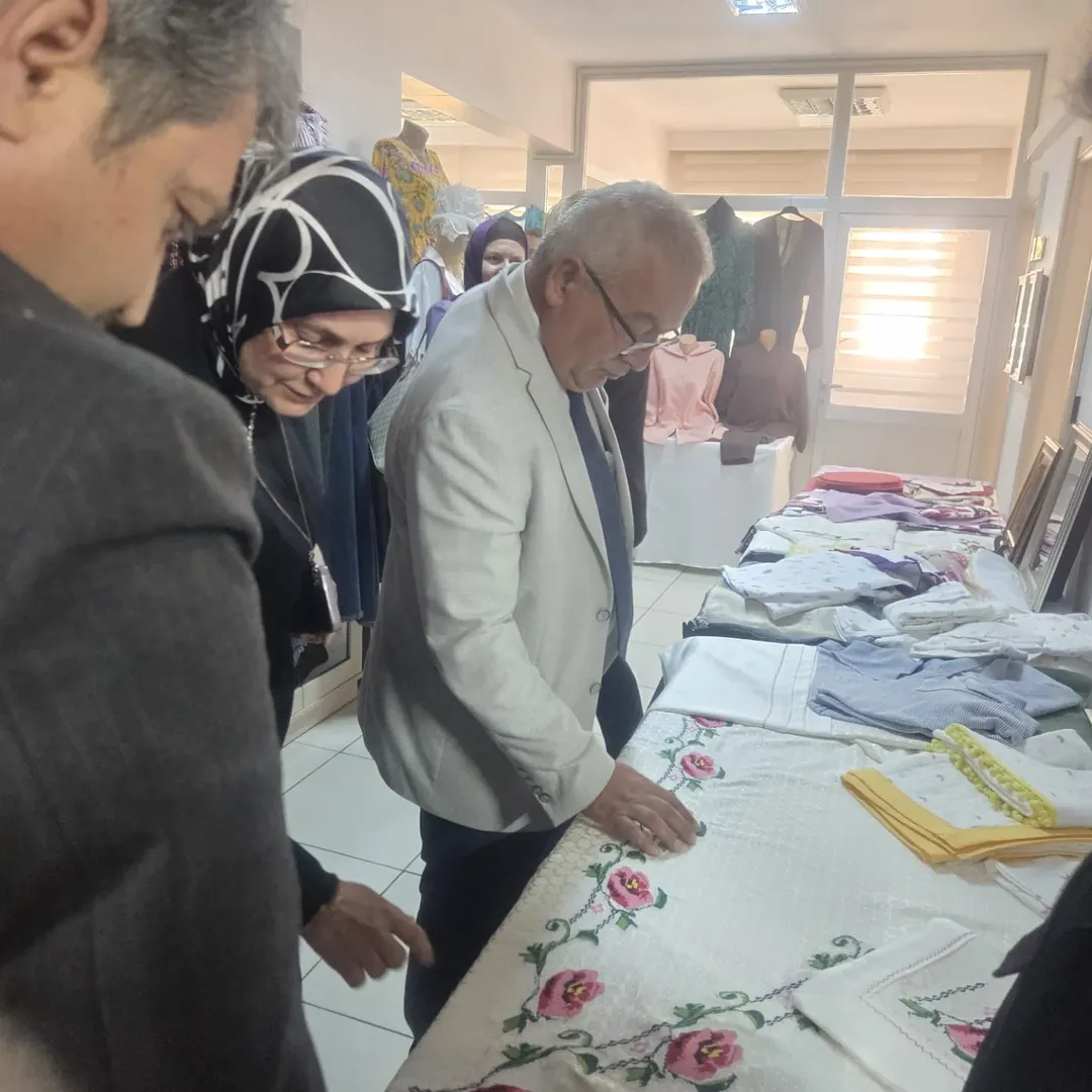 Sosyal Yardımlaşma Ve Dayanışma Vakfı Başkanlığımız Bünyesinde Faaliyet Gösteren Aile Destek Me (4)