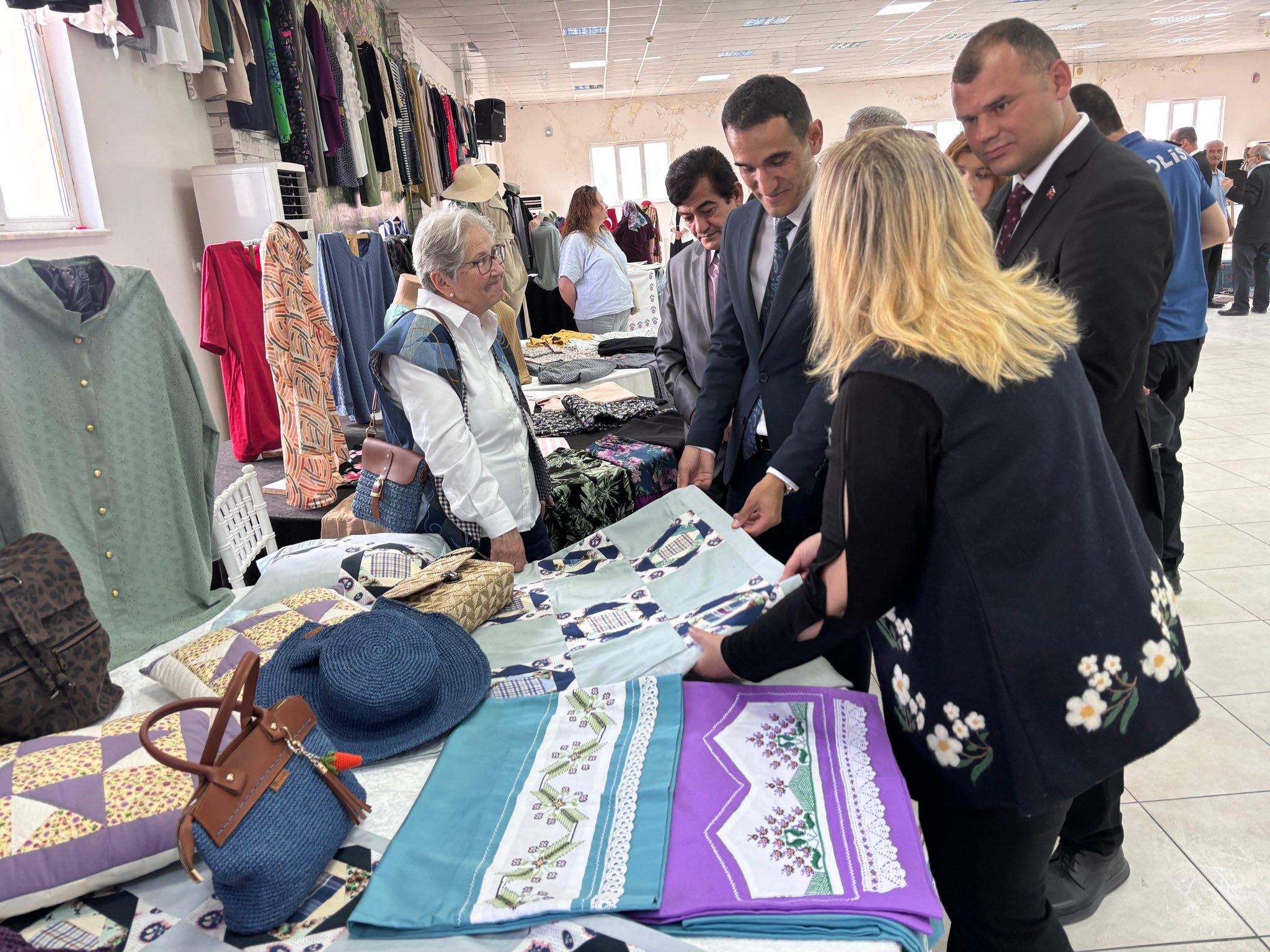 Uluborlu’da El Sanatları Sergisi Ziyarete Açıldı 1