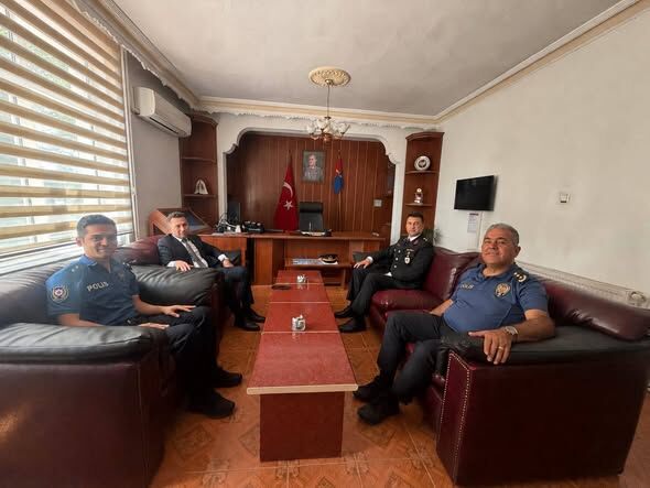 Üsteğmen Atahan'dan Kaymakama Anlamlı Ziyaret (3)