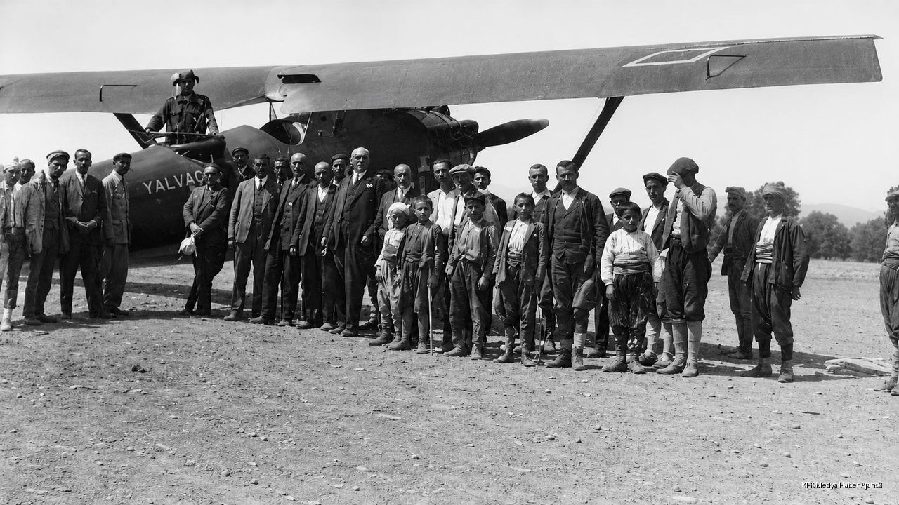 Yalvaclilar 1928 De Gokyuzunu 2
