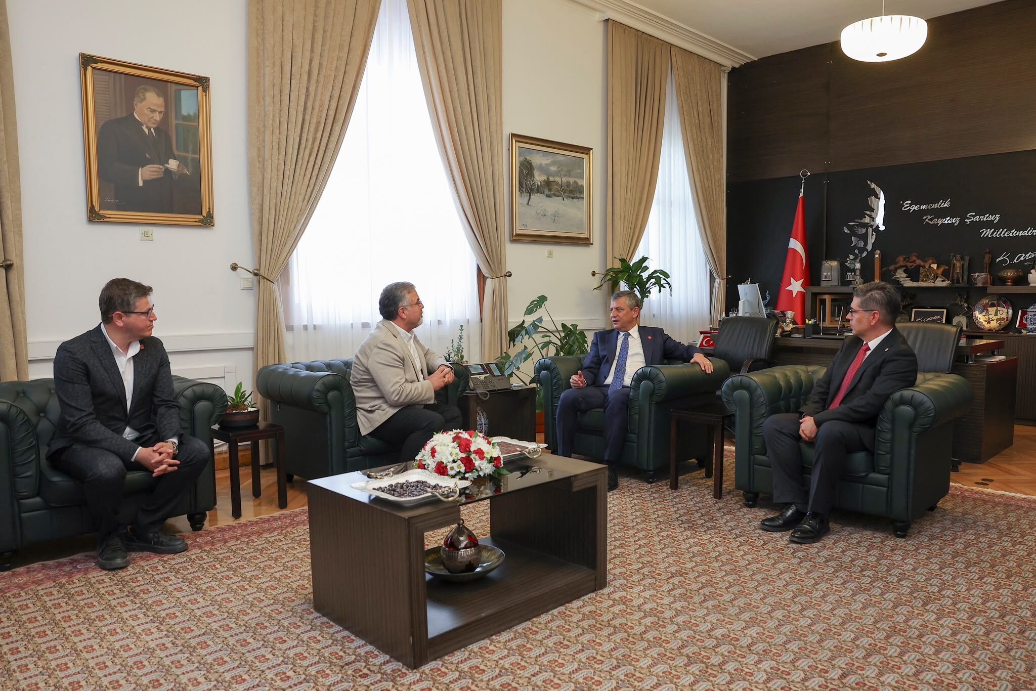 CHP Isparta Heyeti Özgür Özel’i Ziyaret Etti 1