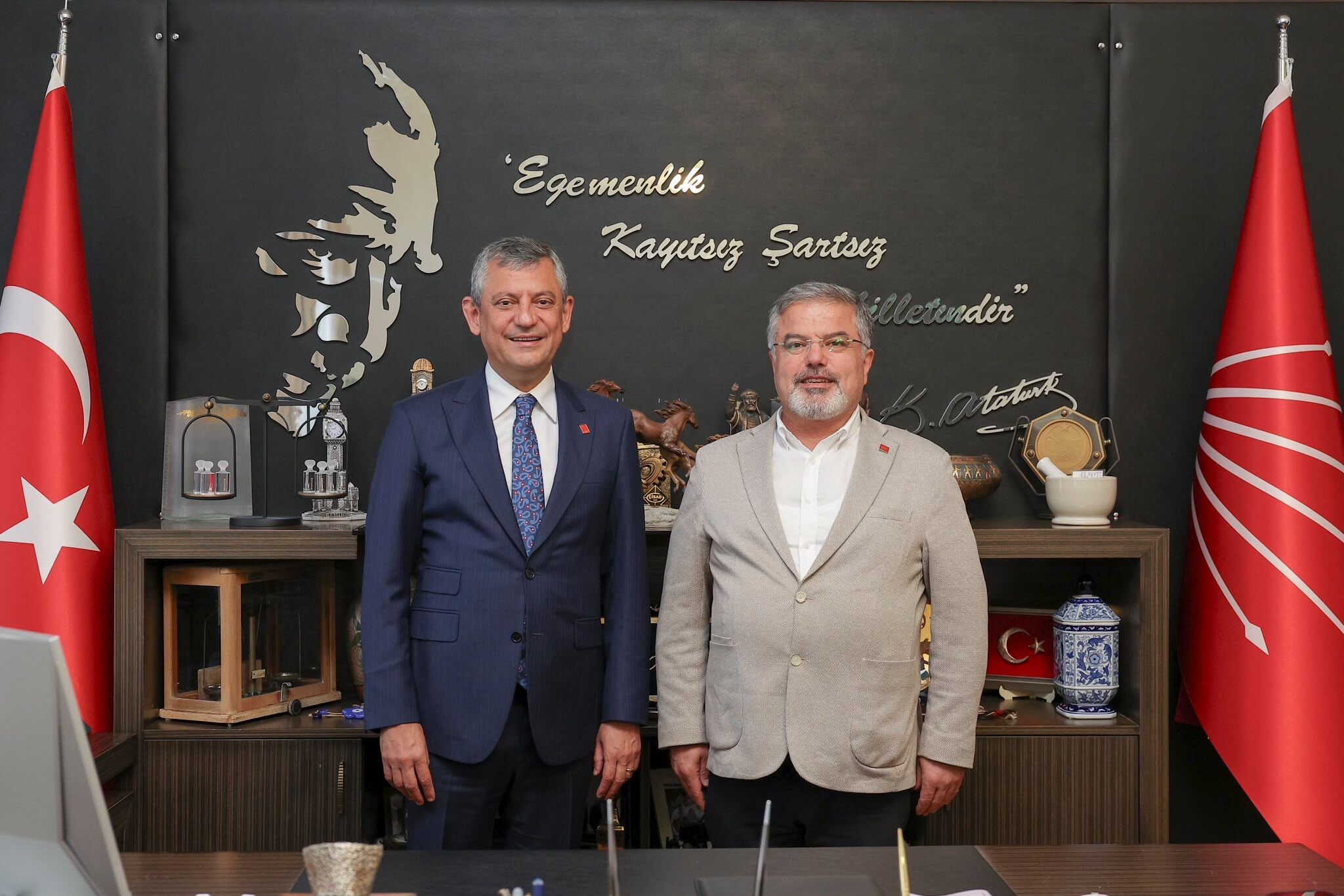 CHP Isparta Heyeti Özgür Özel’i Ziyaret Etti