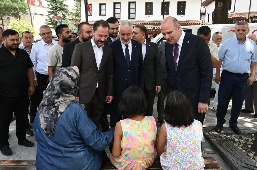 Ak Parti Genel Başkan Yardımcısı Ömer İleri Isparta'da 1