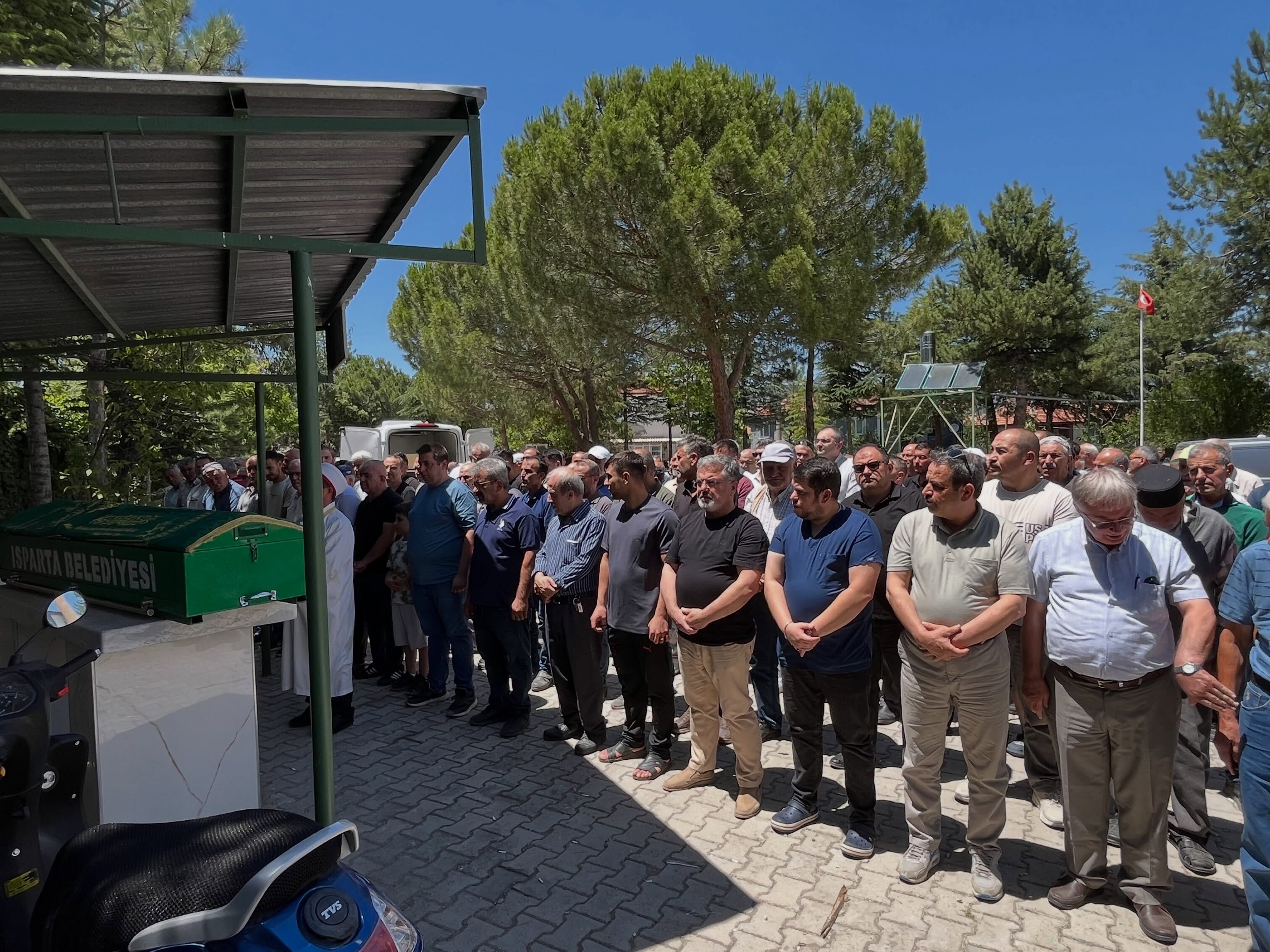 Chp Isparta'nın Eski Merkez İlçe Başkanı Son Yolculuğuna Uğurlandı (1)