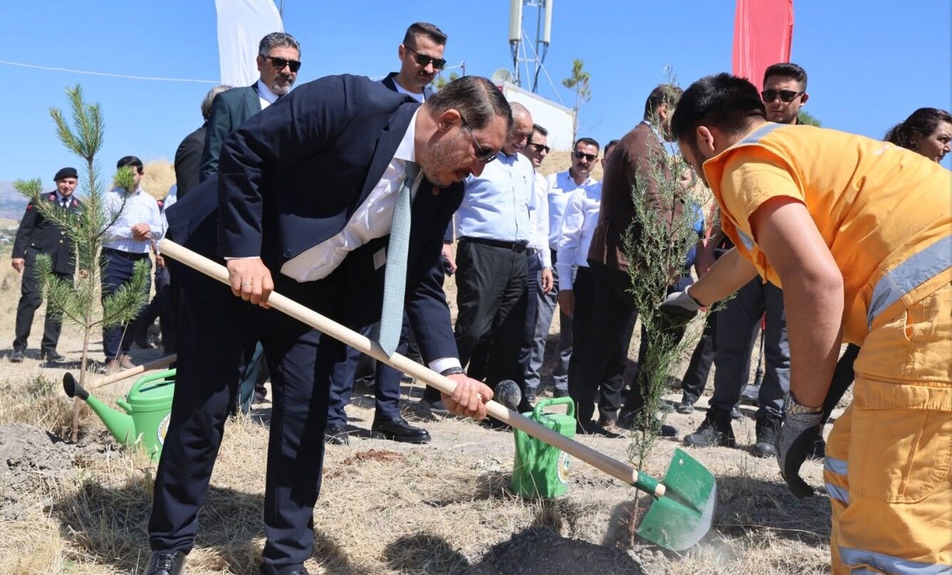 Dinar'da 15 Temmuz Şehitleri Dualarla Anıldı 2