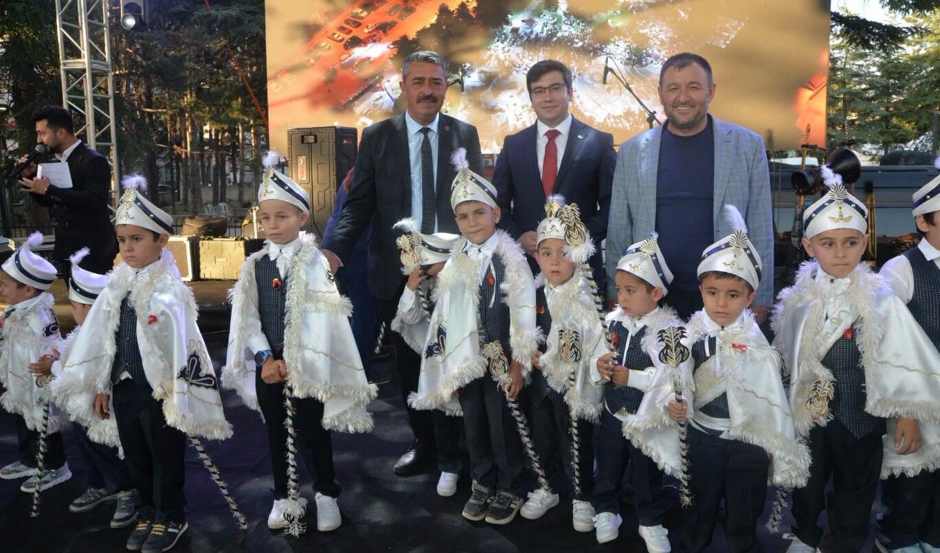 Festival Sona Erdi, Başkan Göçer Destek Verenleri Unutmadı 2