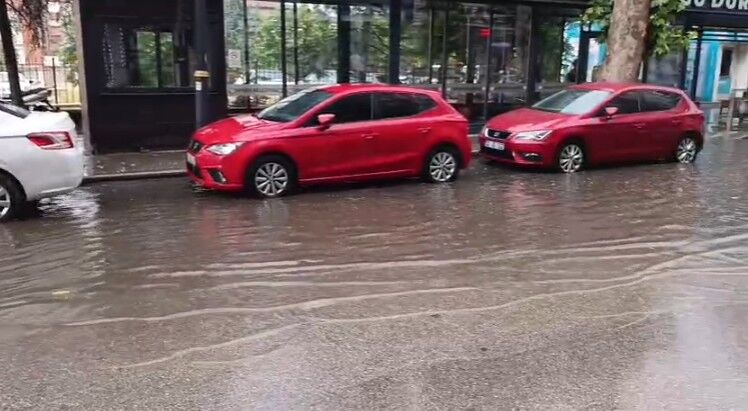 Isparta Sağanak Yağış 1