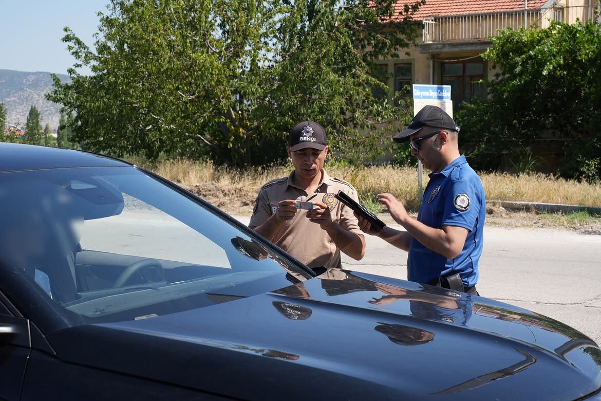 Isparta'da Geniş Kapsamlı Asayiş Uygulaması (1)