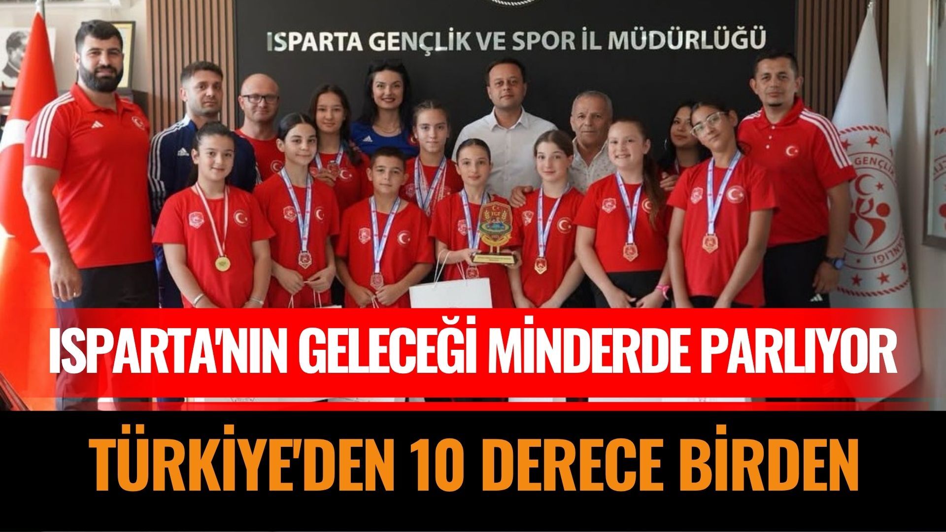 Isparta'nın Minik Güreşçileri Türkiye'yi Salladı