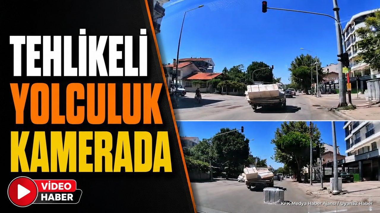 Isparta'da Trafikte Tehlikeli Anlar: Kamyonetten Yola Yük Düştü
