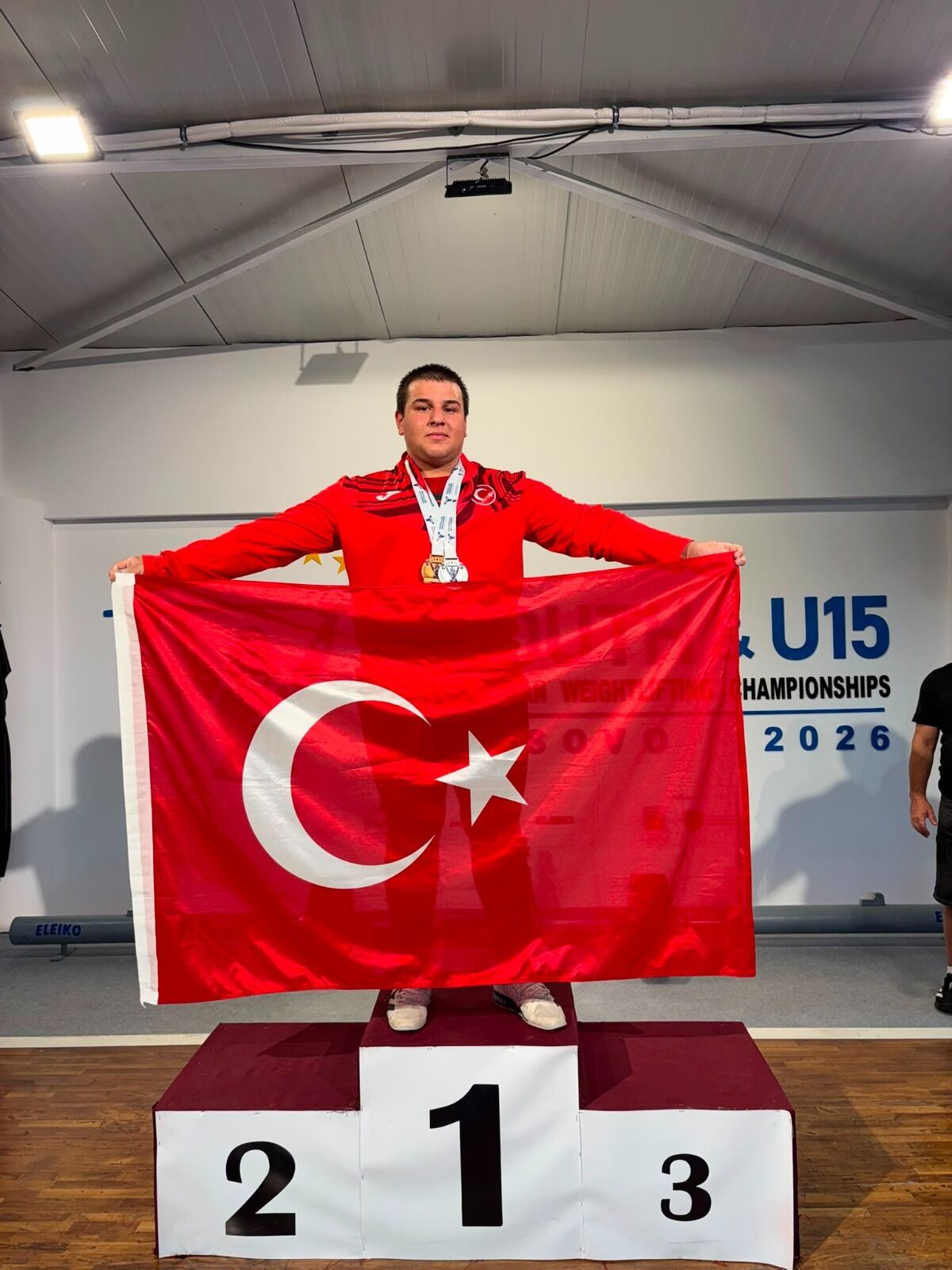 Ispartalı Milli Halterci Avrupa’dan 2 Madalyayla Dönüyor (1)