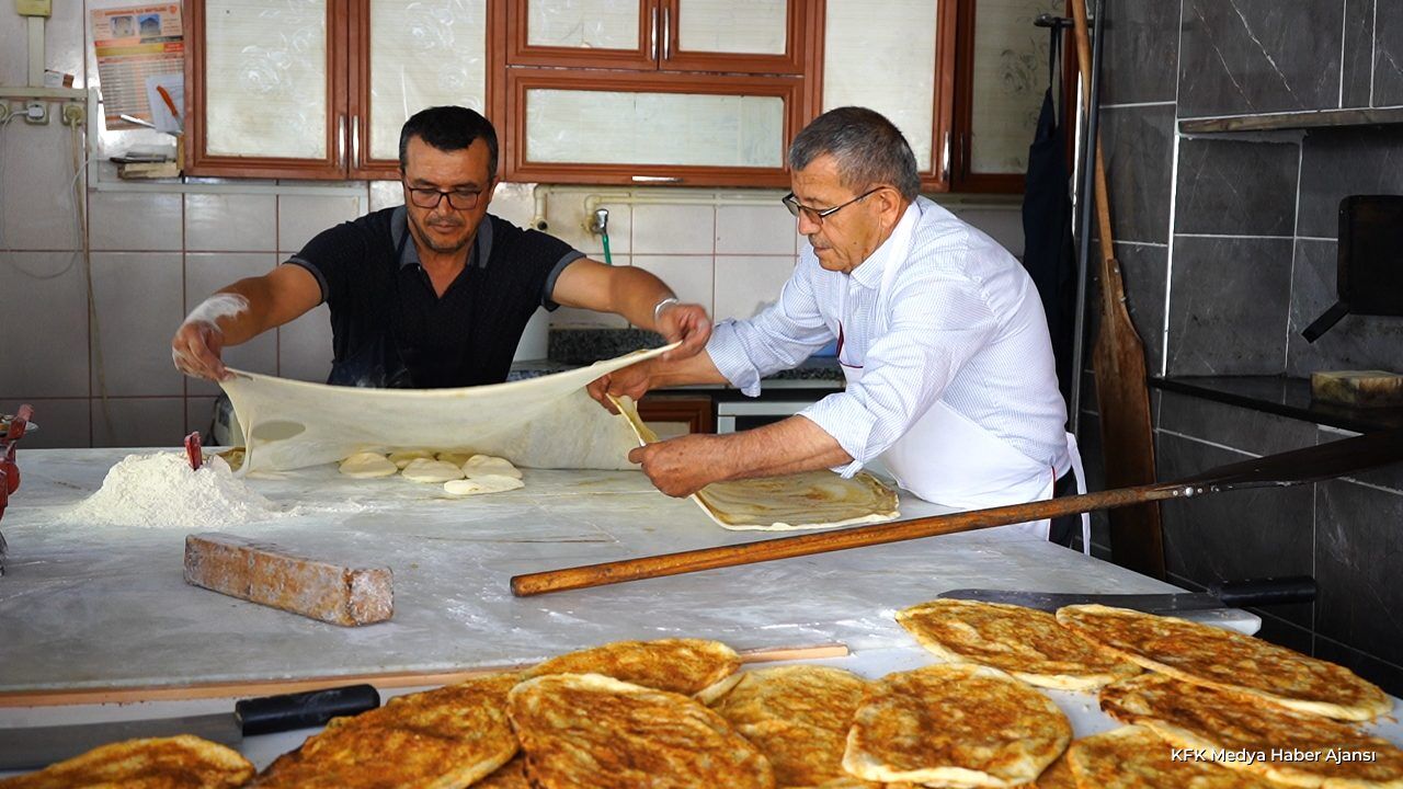 Sarkikaragac In Yarim Asirlik 1